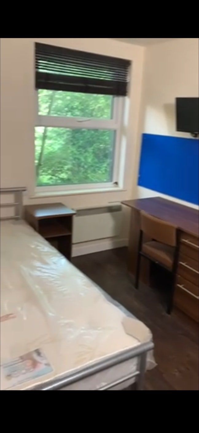 Student  room at St Ann’s lodge LS4 2SE Main Photo