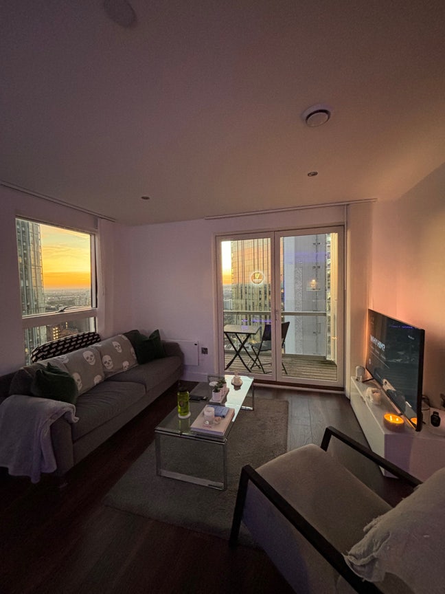 MCR City centre flat - King Room to rent !  Main Photo