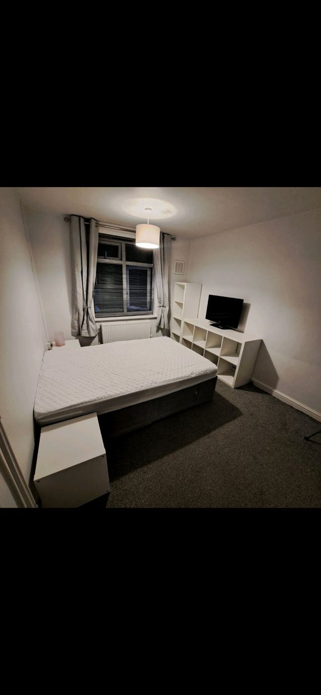 Clean Room close to southmead hospital  Main Photo