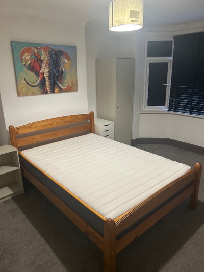 Nice double room for the right person  Main Photo