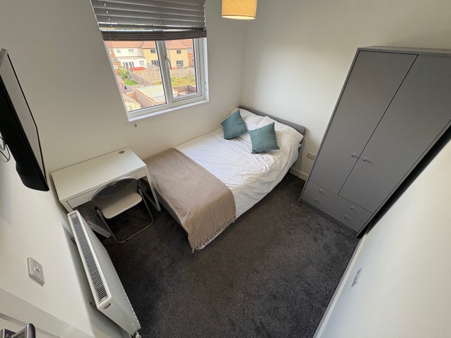 Double Room Bridgman Road  Main Photo