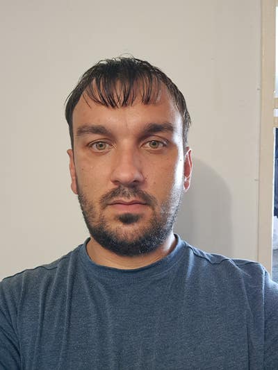 37 year old Male seeks a single or double room Main Photo