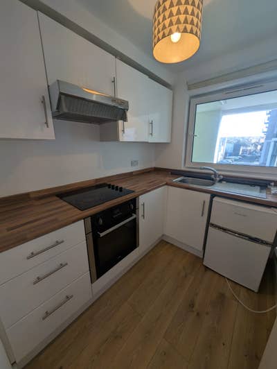 Studio with separate Kitchen in Brighton Main Photo