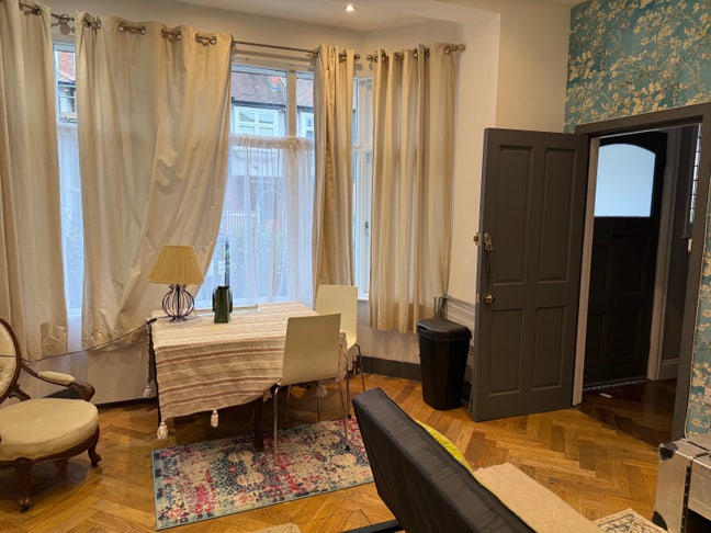 Cosy 1 bed flat inc of bills, pets welcome Main Photo