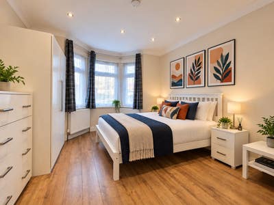 *Fantastic Large En-Suite Near Station- HA9* Main Photo
