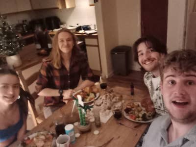Young professional seeking room/flat in York Main Photo