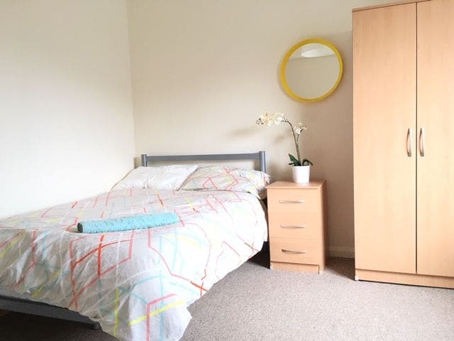 GREAT location, private kitchenette!! (FLR) Main Photo