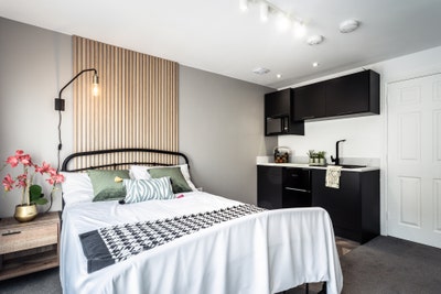 Gorgeous Studio in Kennedy Street Hampton Vale Main Photo