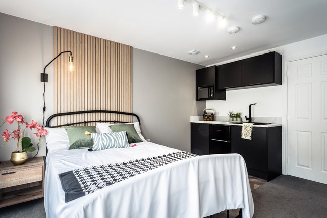 Gorgeous Studio in Kennedy Street Hampton Vale Main Photo