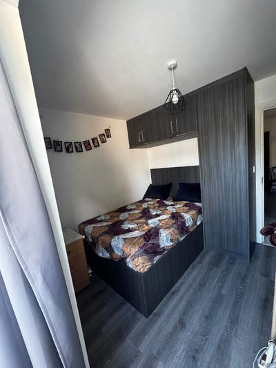 Marvelous 2 Bed Flat - KT15 1TR Main Photo