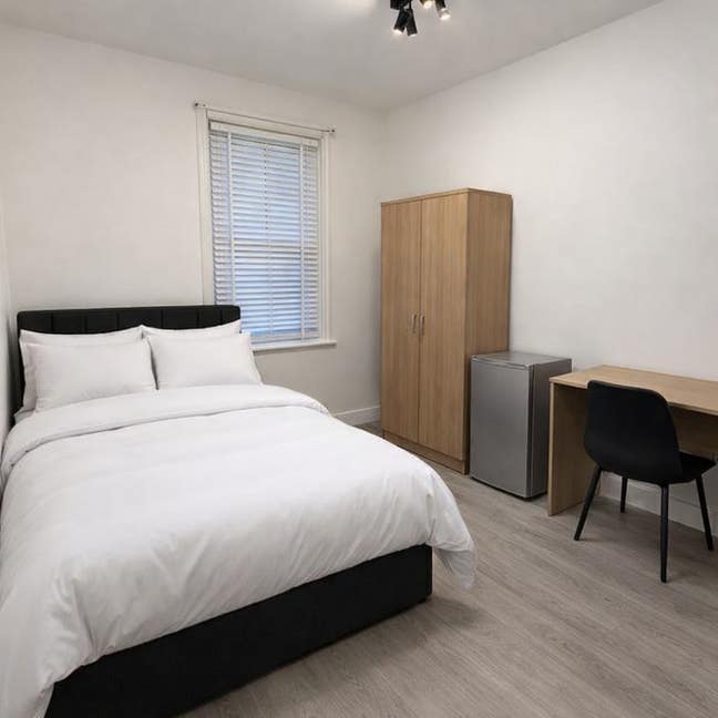 East Ham Double Room from &pound;780 – All Bills In! Main Photo