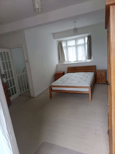 One bed maisonette with private patio and parking  Main Photo