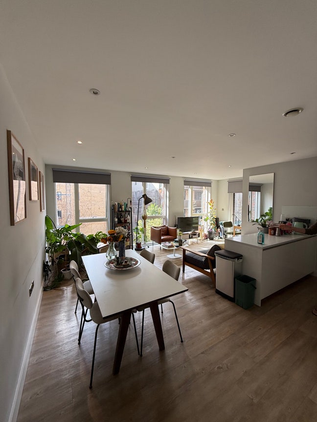 Double plus room in Dalston works Main Photo