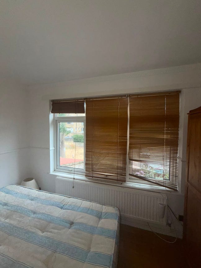 Double room avabalbe in Poplar until 13th Oct Main Photo
