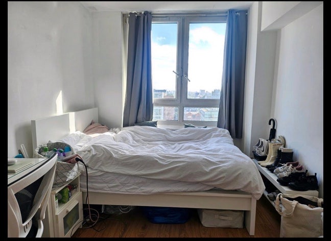 Affordable room, perfect location &pound;220/w Main Photo