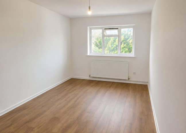 Refurbished One Bedroom Top Floor Apartment  Main Photo