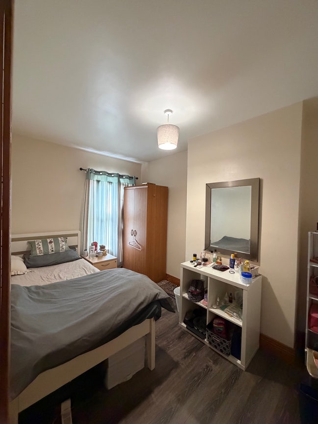 Single furnished room Main Photo