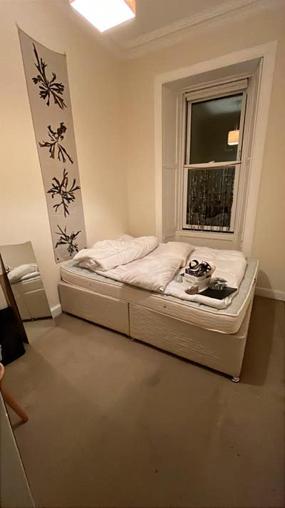 Small room in Newington Main Photo