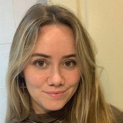 Im looking for a room at a house/flat with go... Main Photo