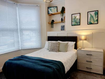 ✨ 2 Stylish Ensuite Rooms Available Main Photo