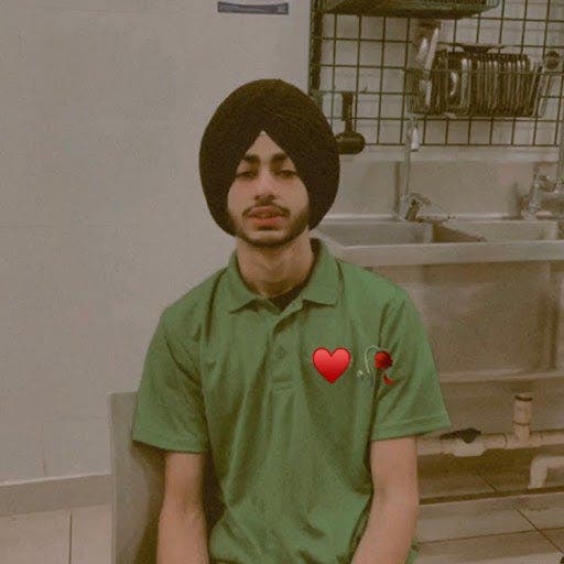 23 year old Male seeks a single or double room Main Photo