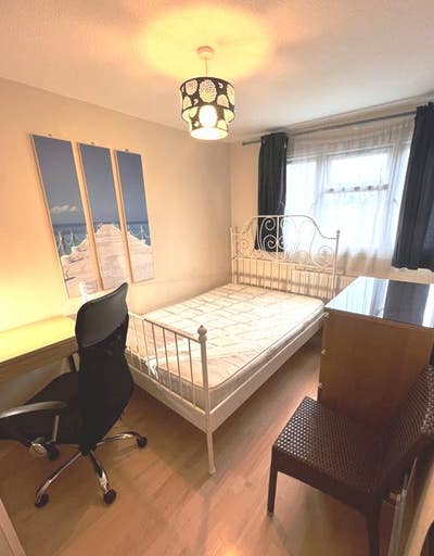 Single  Room available immediately Main Photo
