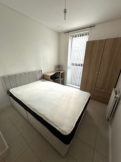  Furnished Cosy Room in Prime Zone 2 Location! Main Photo