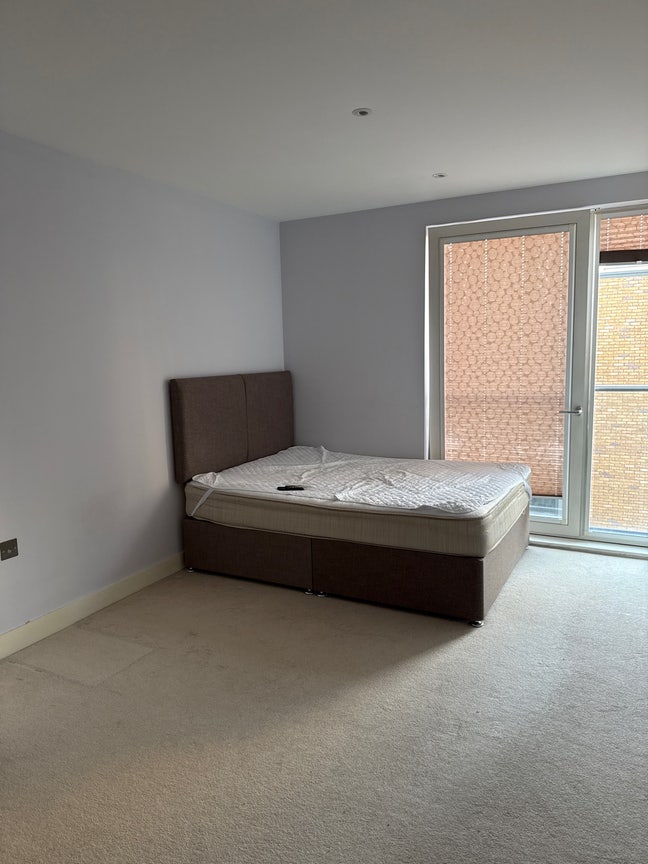 Beautiful Double Room Ensuite Surrey Quays Main Photo
