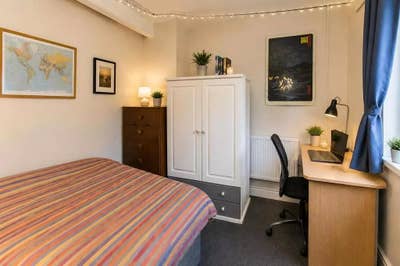 Student room available in Hillside Main Photo