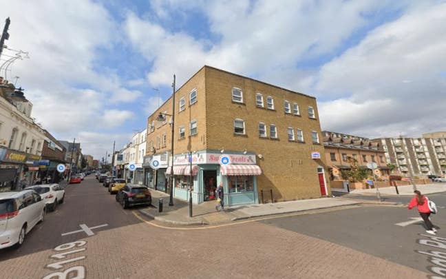 DSS-Double Room Available in Bow Tower Hamlets E3 Main Photo