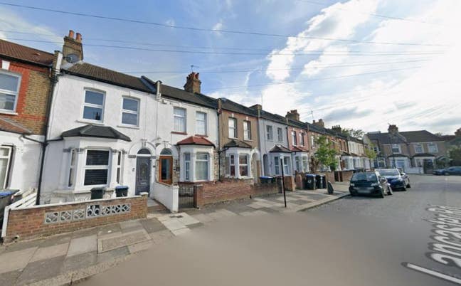 DSS-Studio Flat Available in Enfield Edmonton N18 Main Photo