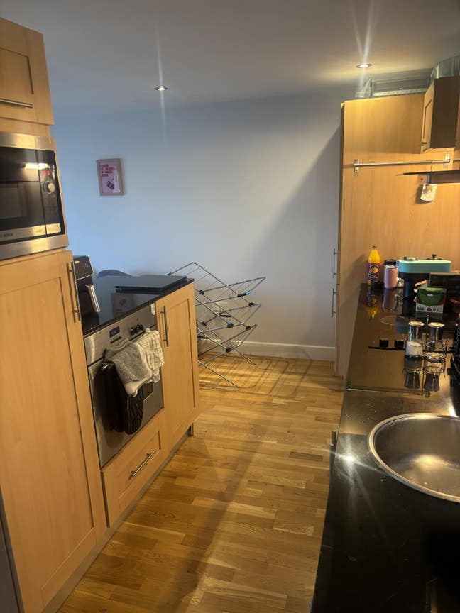 Spacious city centre flat  Main Photo