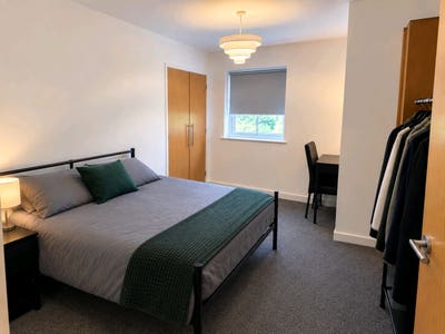 Double Room | All Bills Included | Parking | Gated Main Photo