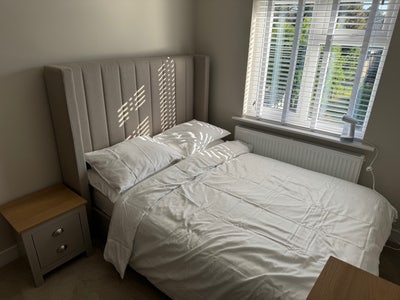 Room to rent  Main Photo
