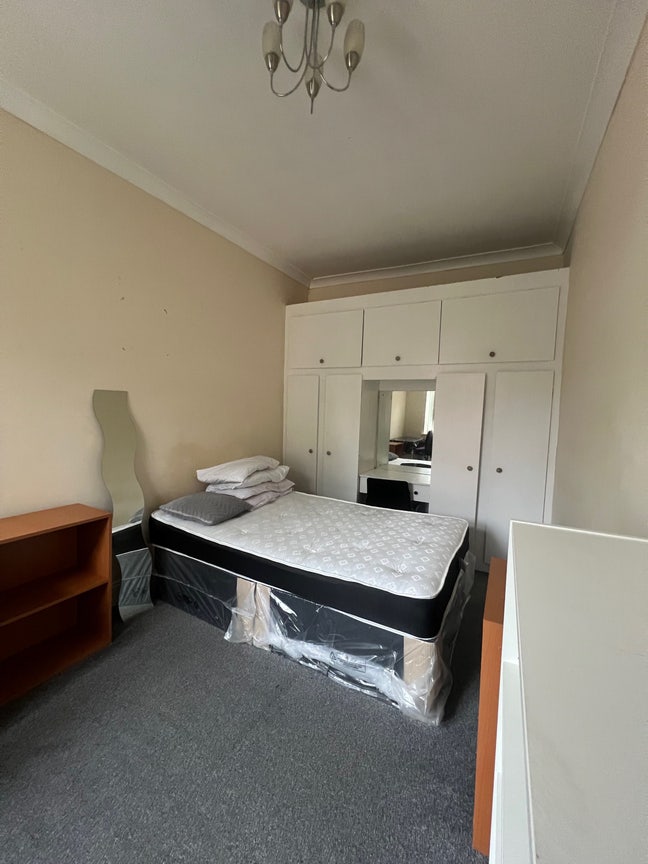 Furnished Rooms | Bills Included | B29 7NS Main Photo