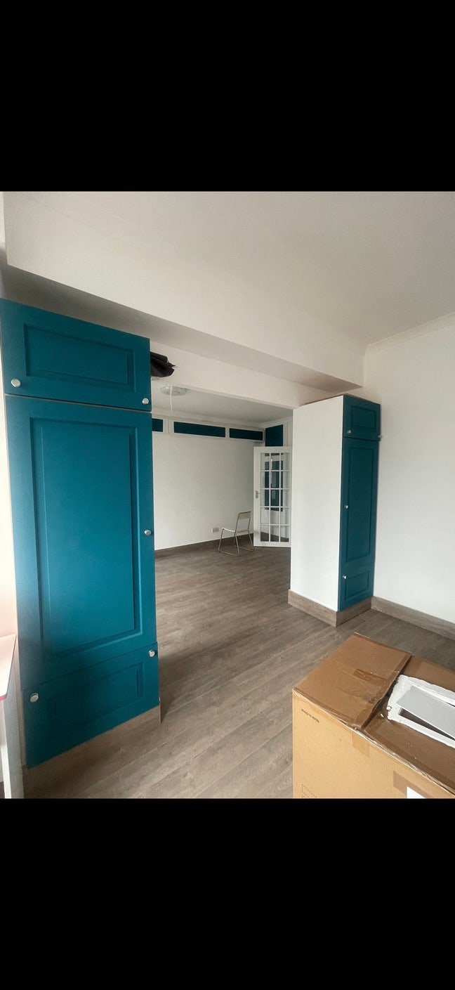 Studio flat available  Main Photo