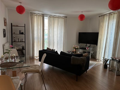 Looking for a flatmate in 2 bed share  Main Photo