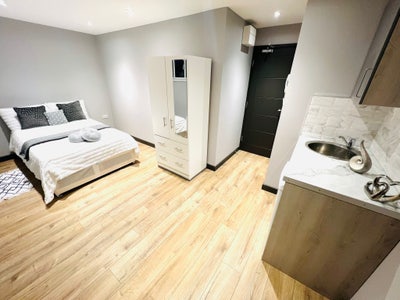 🛏️ ✨Self-Contained Studios to Let in Holloway Main Photo
