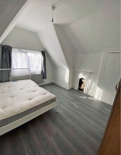 Double Room Available Now✨ Main Photo
