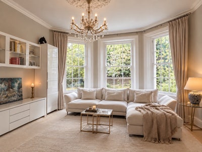 Spacious 2-bed flat in Wanstead Main Photo