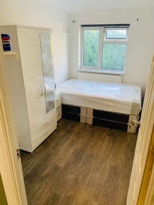 Single room Main Photo