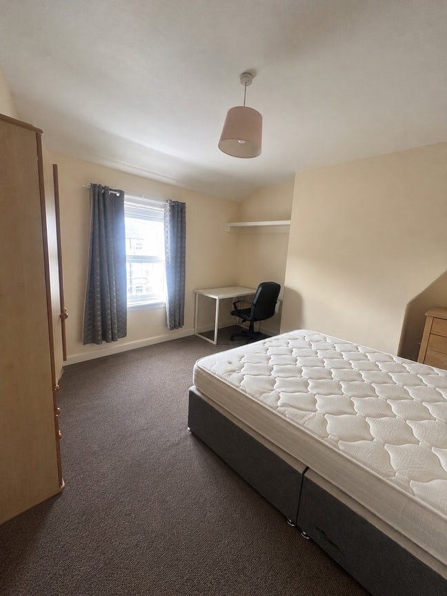 Rooms in city centre available  Main Photo
