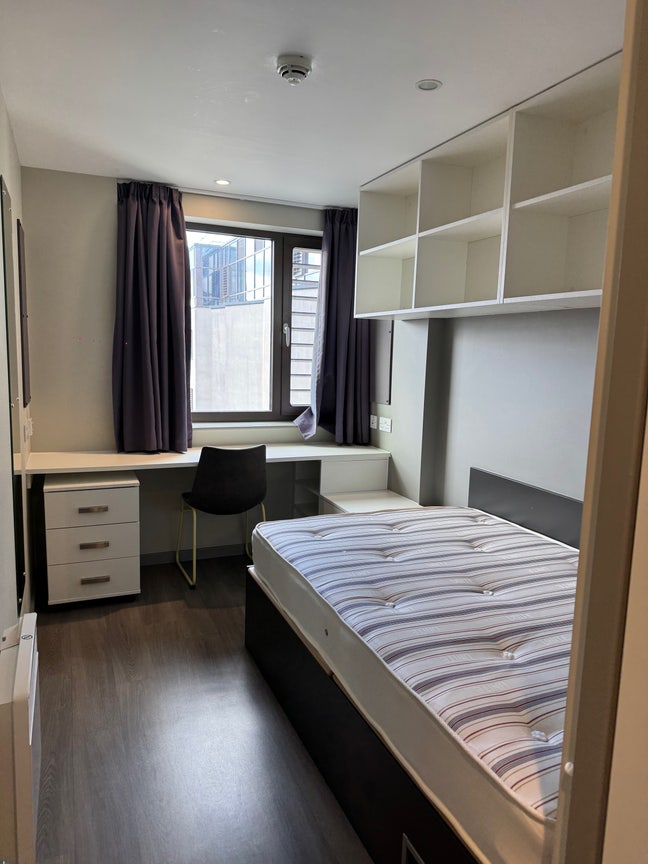 Newgate Court Premium Ensuite Takeover Main Photo
