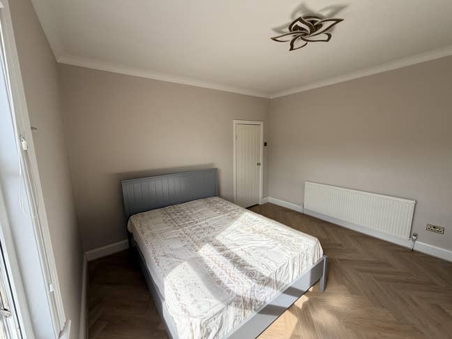 ✨ Beautifully Furnished Double Room in East Ham Main Photo