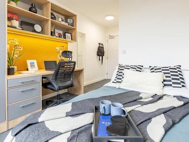 Premium En-suite - &pound;5975 (39 Weeks With Cashback) Main Photo