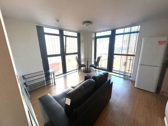 Beautiful Central One Bedroom Apartment Main Photo