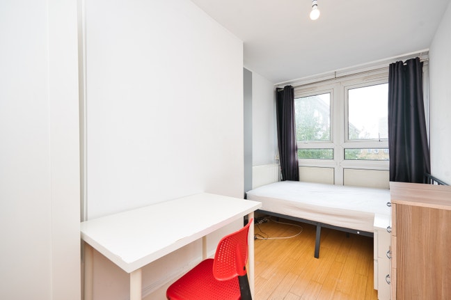 Modern 4 Bed Masionette in East London E14 Main Photo