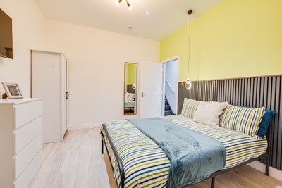 One room available in student home 🛏️ Main Photo