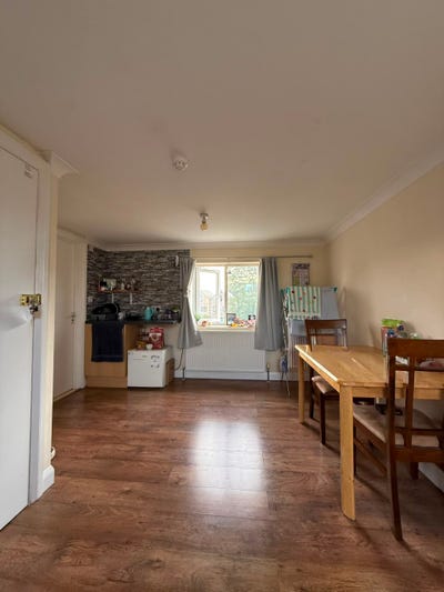 Studio / Large Room to Rent in Mill Road Area Main Photo