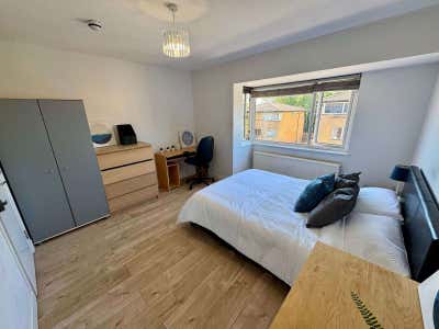 Appleyard Place / Oldbrook Main Photo
